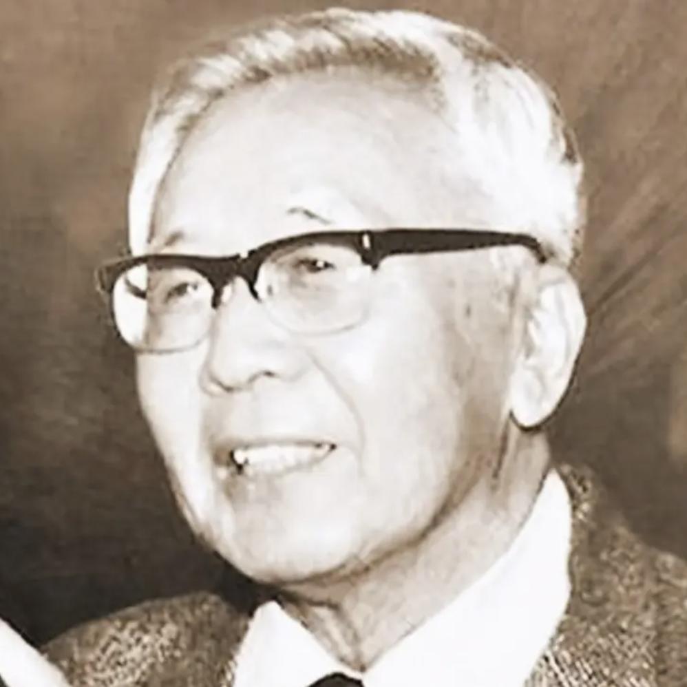 DƬ